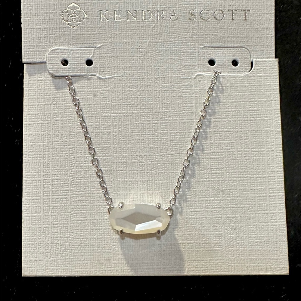 🤍 Kendra Scott Pearl White Ever Necklace